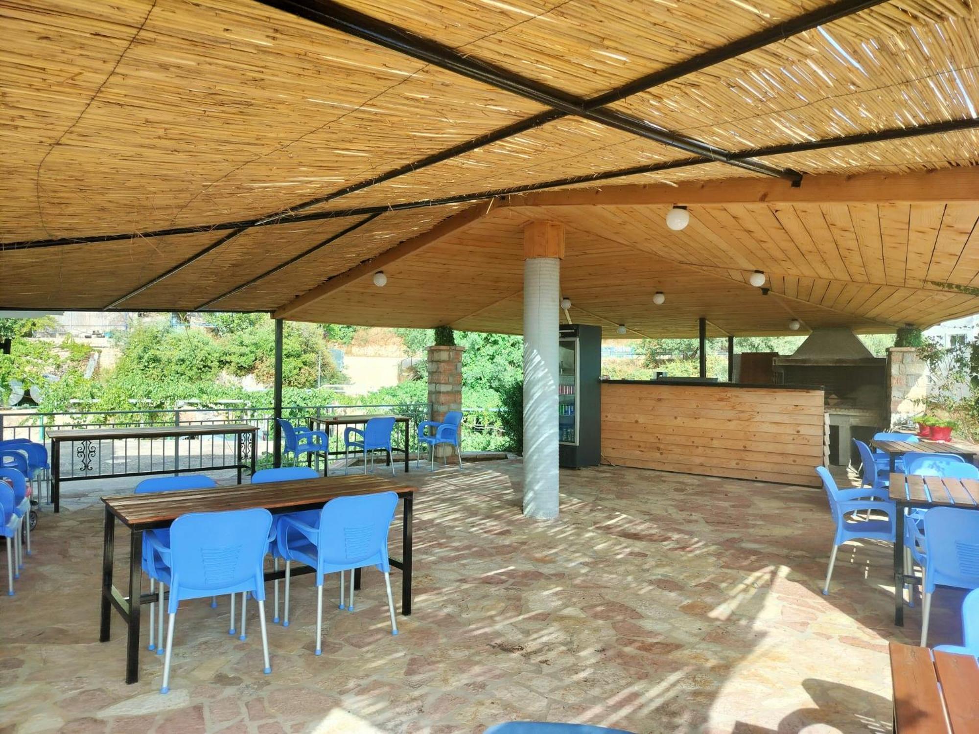 Hotel Krisl Piqeras